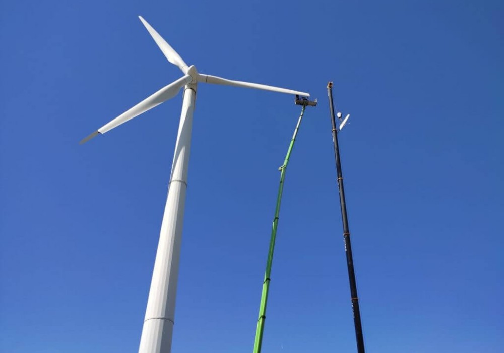 72m vrachtwagenhoogwerker montage windmolen Zeewolde juni 2021 2 v2