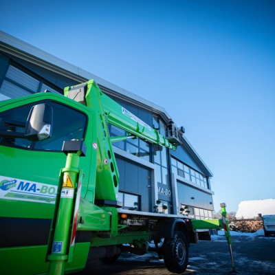 28m vrachtautohoogwerker glazenwassen Didam feb 2021 6