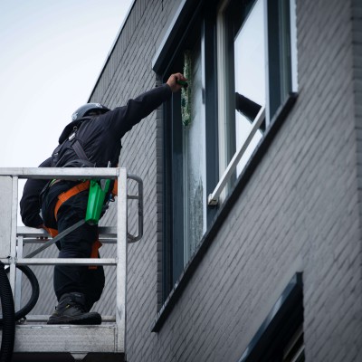 30m vrachtagenhoogwerker glazenwassen Didam sept 2021 10