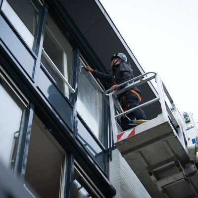 30m vrachtagenhoogwerker glazenwassen Didam sept 2021 6