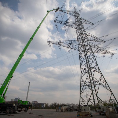 72m vrachtautohoogwerker hoogspanning West Duitsland april 2021 7