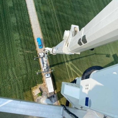 75m vrachtwagenhoogwerker reinigen windmolen juni 2021 3 v2